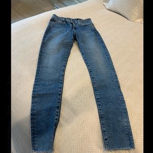 AG The Farrah Skinny Ankle